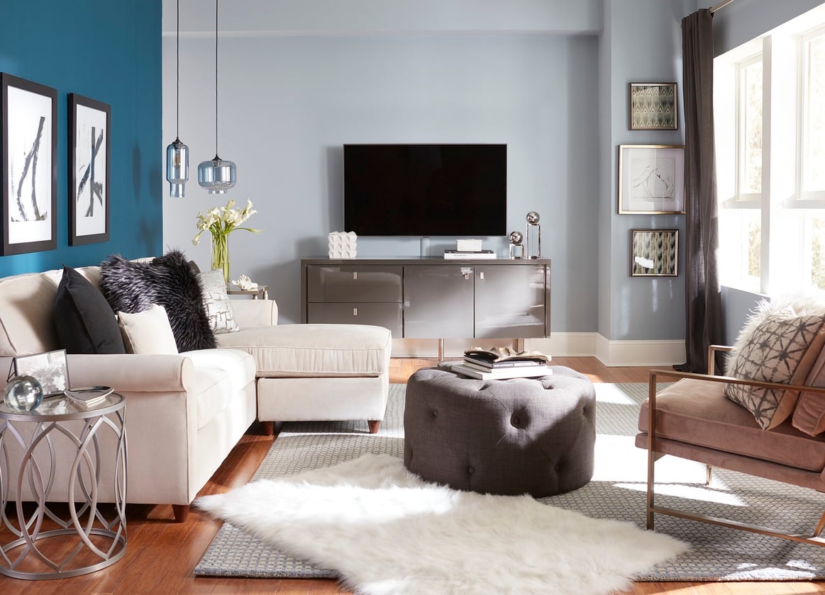 What to Put Under a Mounted TV [PHOTOS]